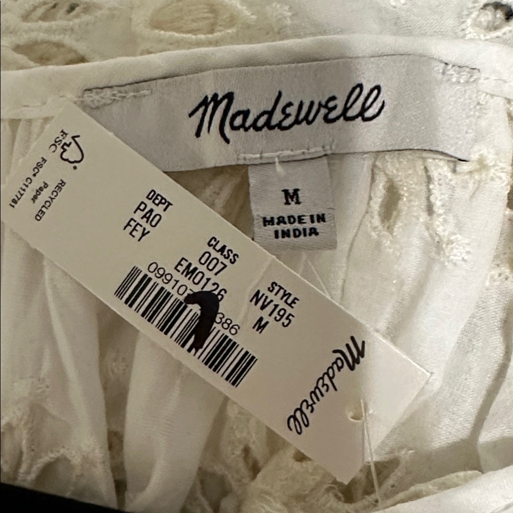 Madewell Embroidered Shirred Puff-Sleeve Top in Floral Eyelet - Picture 8 of 8